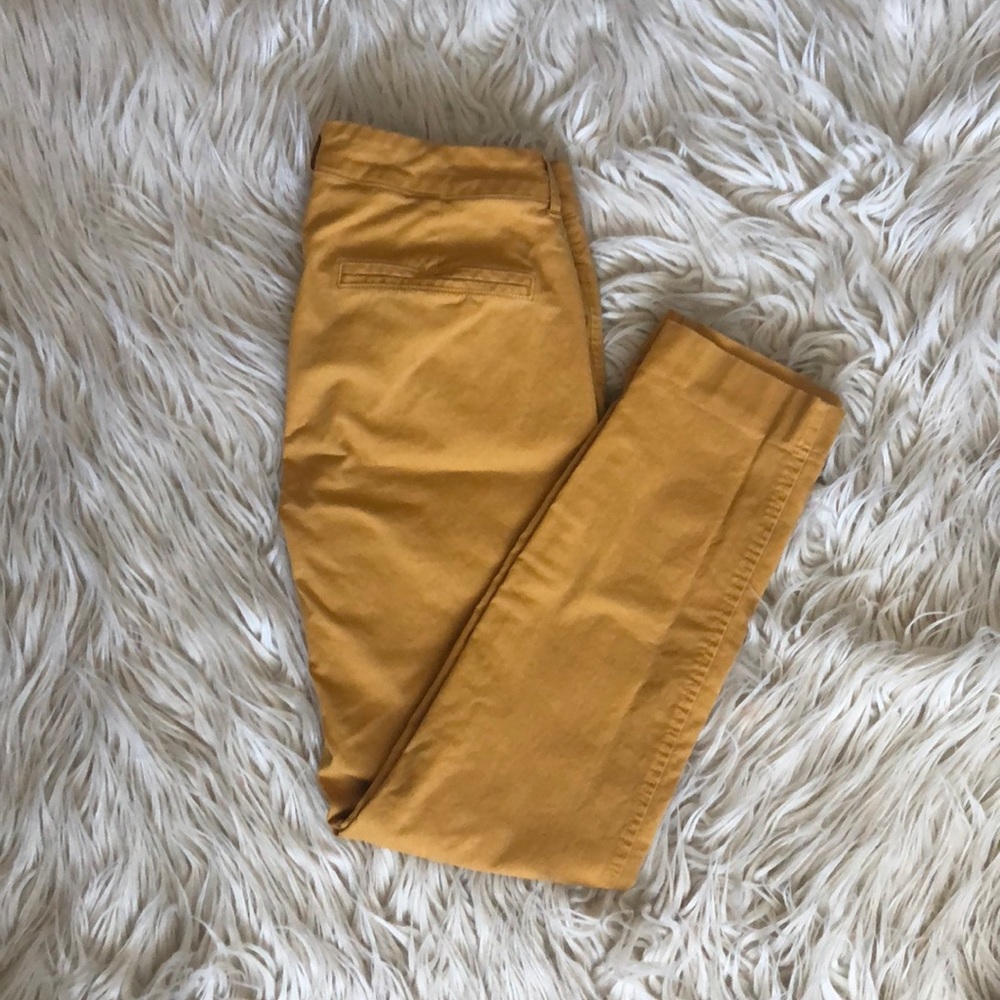 Old Navy Pixie ankle pant in Mustard